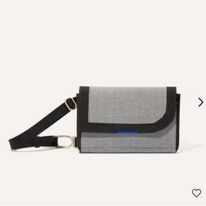 Rothy’s The Belt Bag - Gray Mist